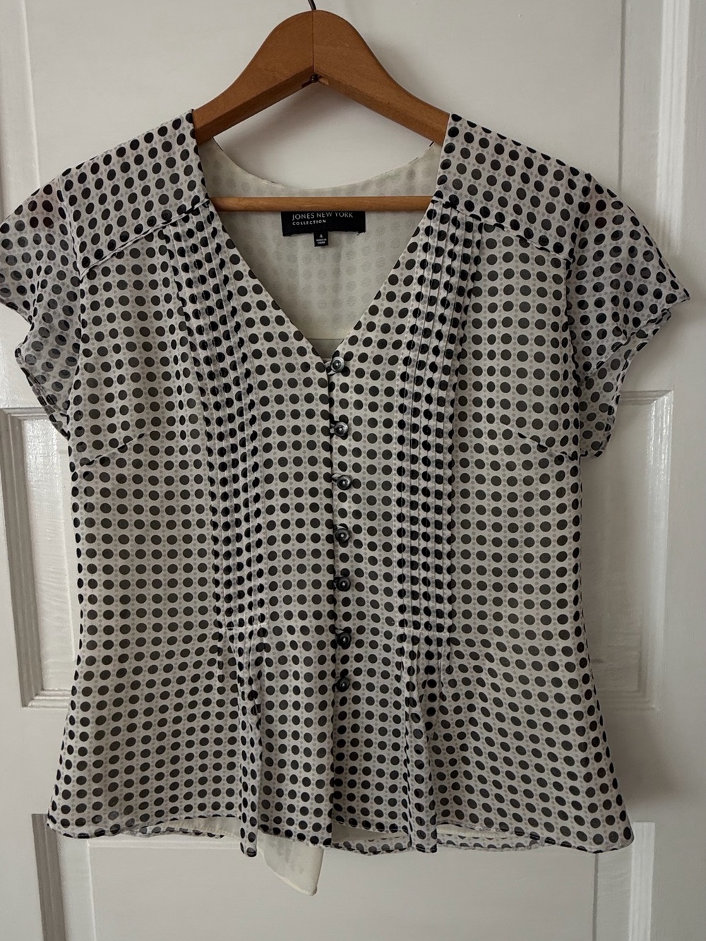 Jones New York 100% Silk Polka Dot Button Down Short Sleeve Blouse Top Size 4
